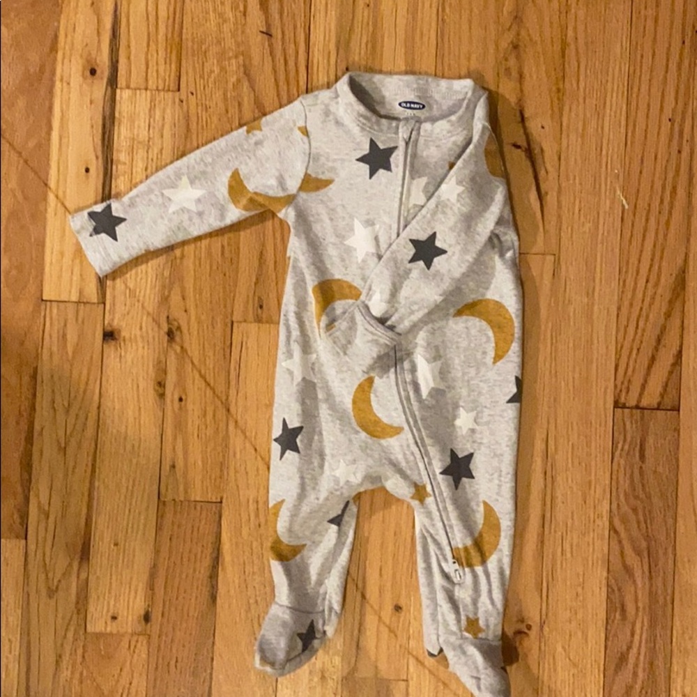 Old Navy baby footed pajamas, size 3-6 months